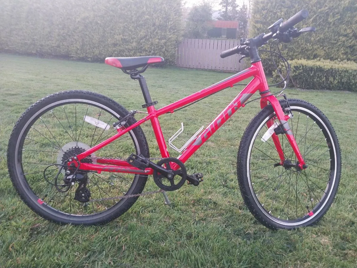 Childrens bike - Image 1