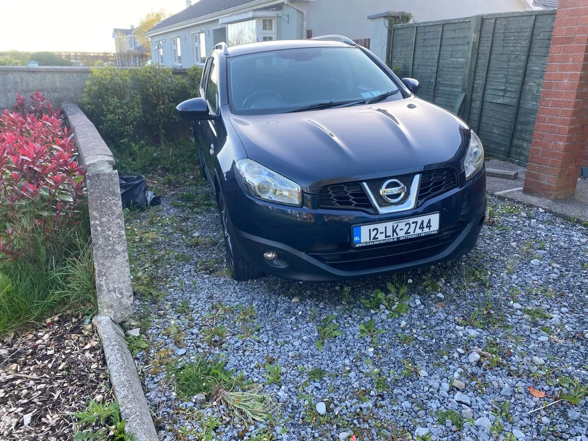 Nissan Qashqai 2012 – Spares or Repair - Image 2