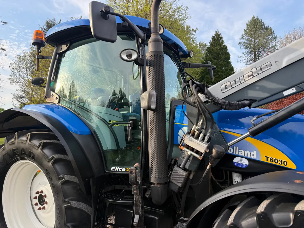 2011 New Holland T6030 ELITE 3300 hours!!! MINT - Image 4