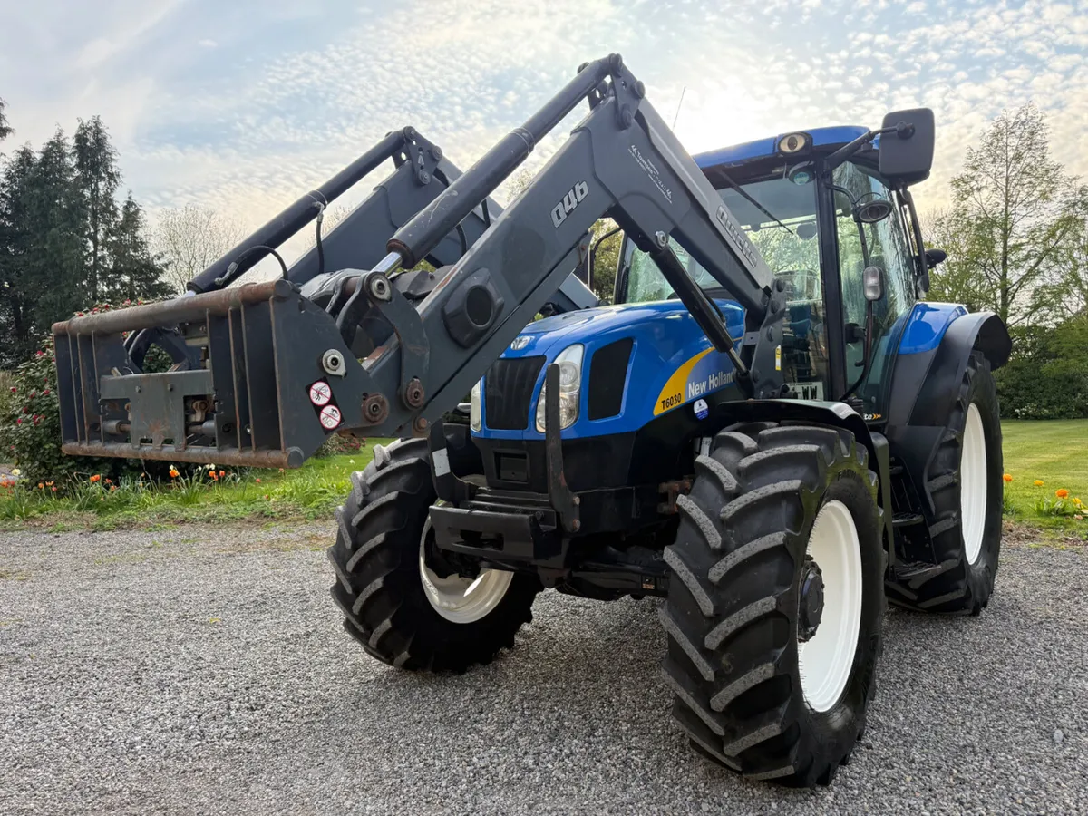 2011 New Holland T6030 ELITE 3300 hours!!! MINT - Image 2