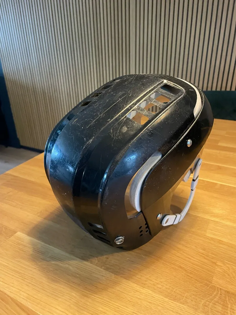 Old style azzuri helmet!..Hurls!..Faceguards!.. - Image 3