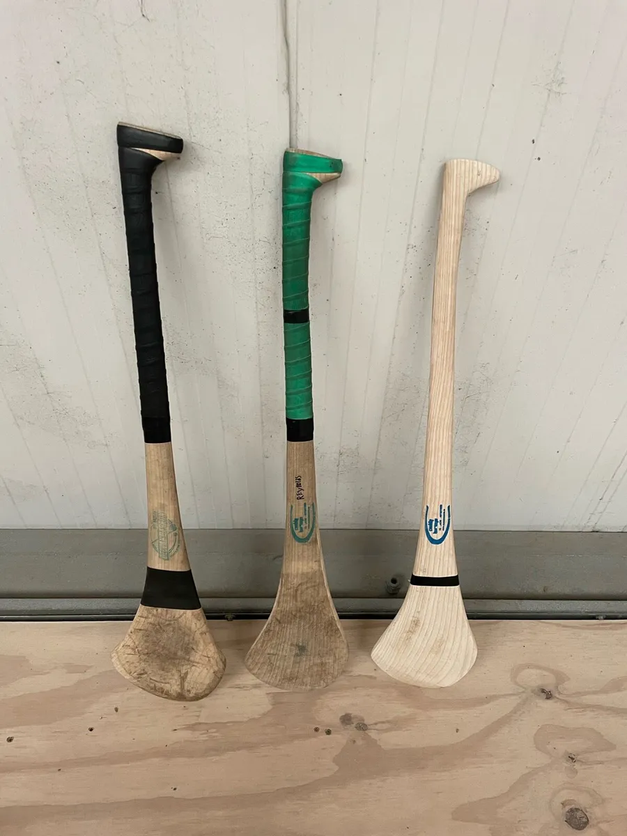 Old style azzuri helmet!..Hurls!..Faceguards!.. - Image 4