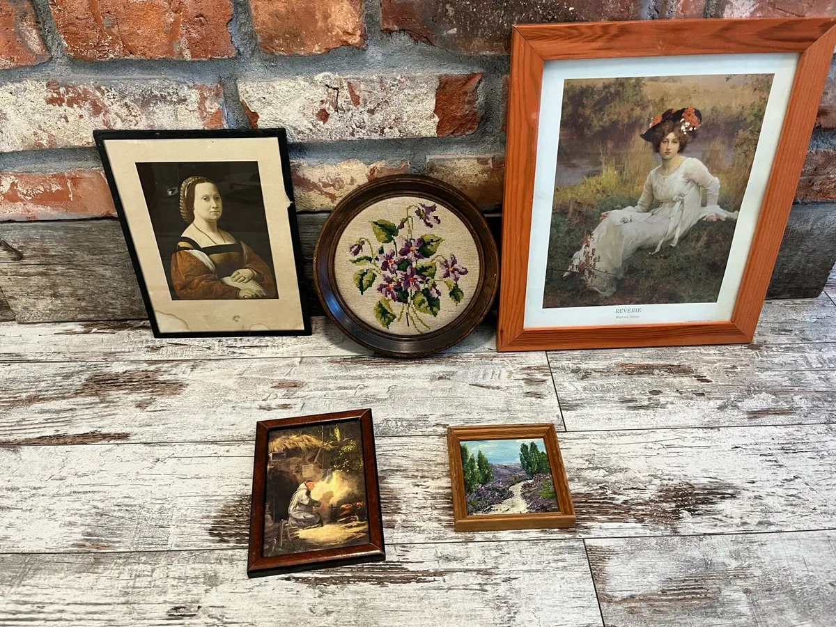 Vintage pictures - Image 1