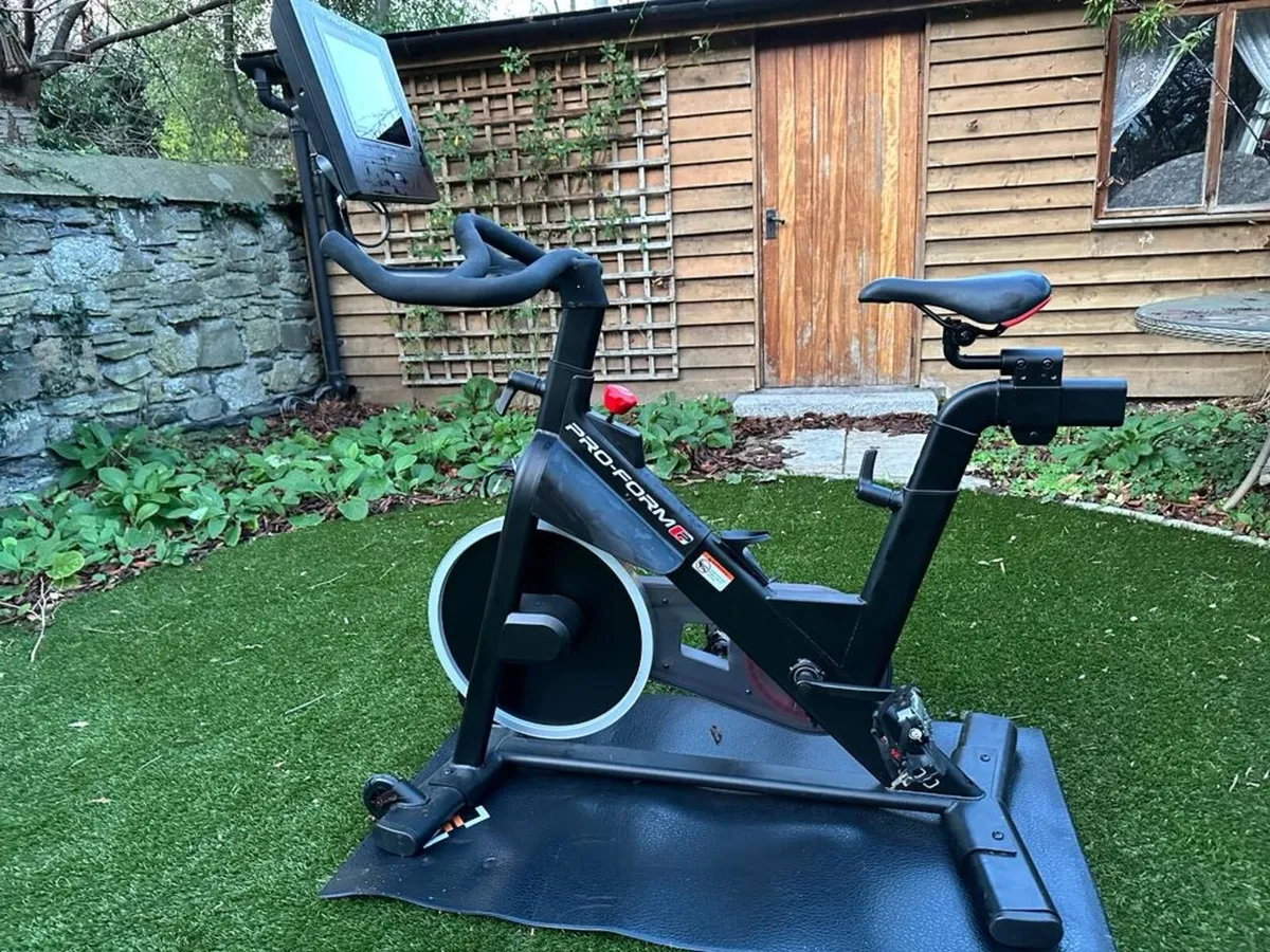 Pro-Form Smart-100 Exercise bike - Image 1