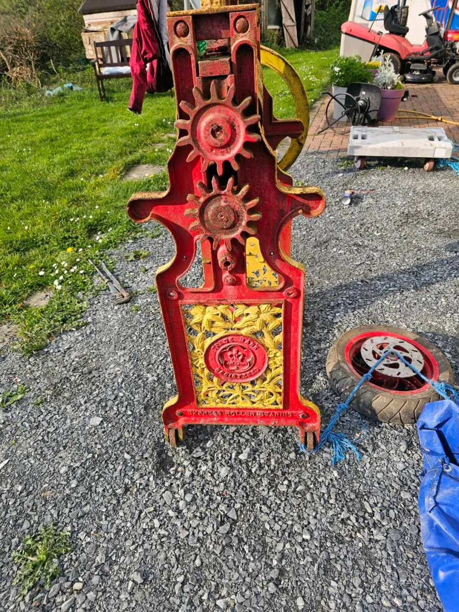 Cast iron mangle - Image 3