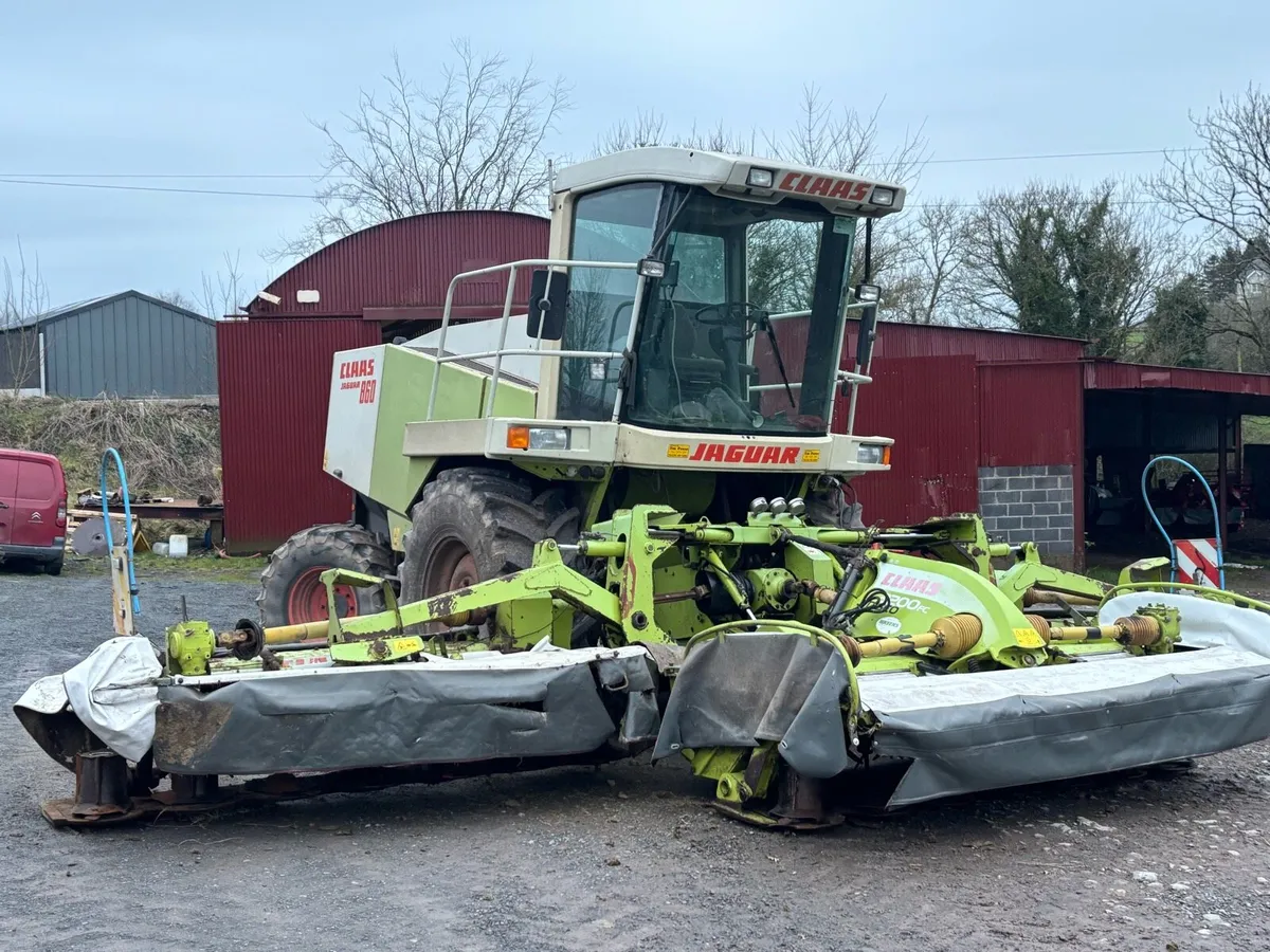 Claas 860 self propelled mower - Image 1