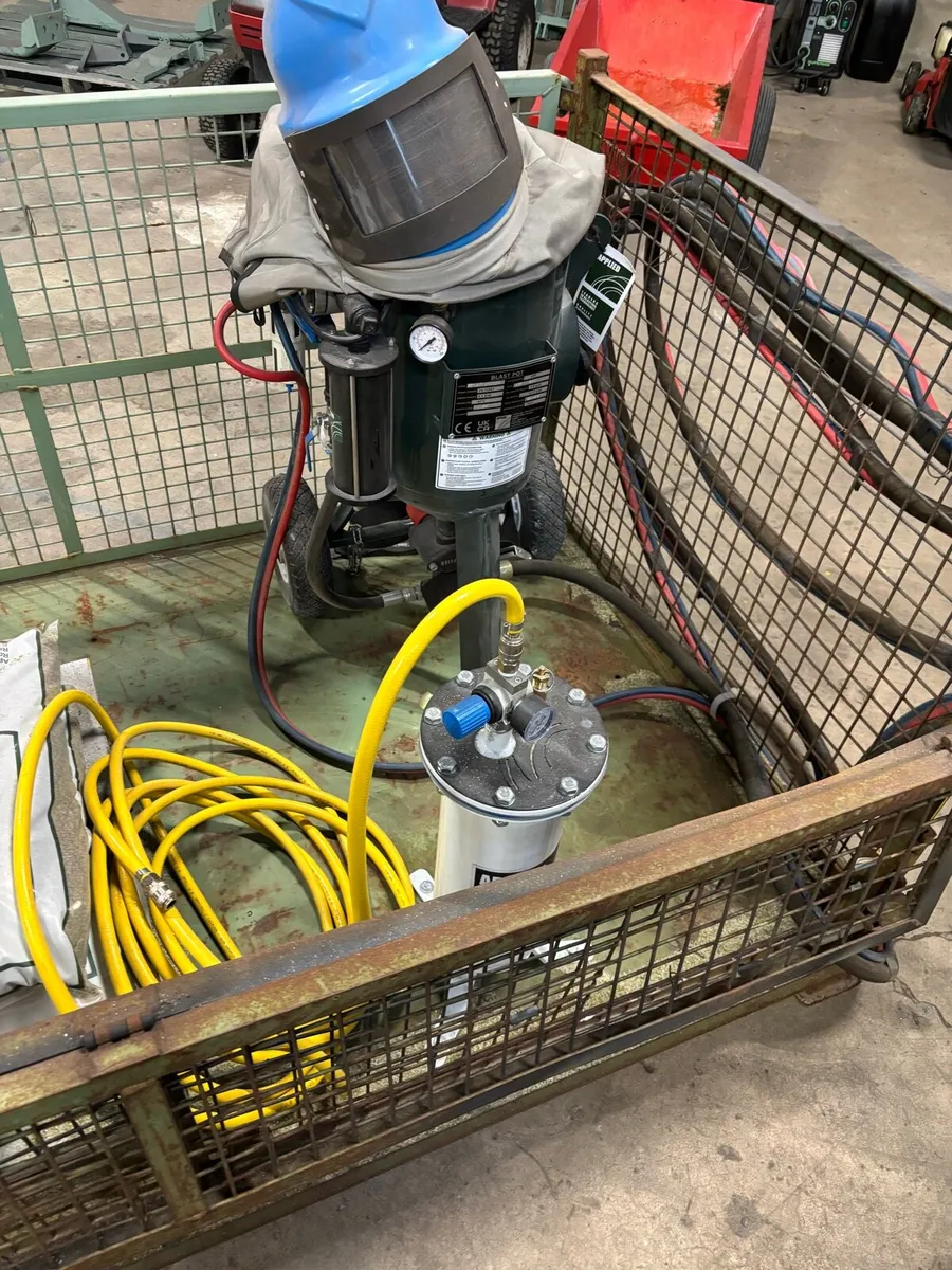 Sandblaster compressor - Image 3