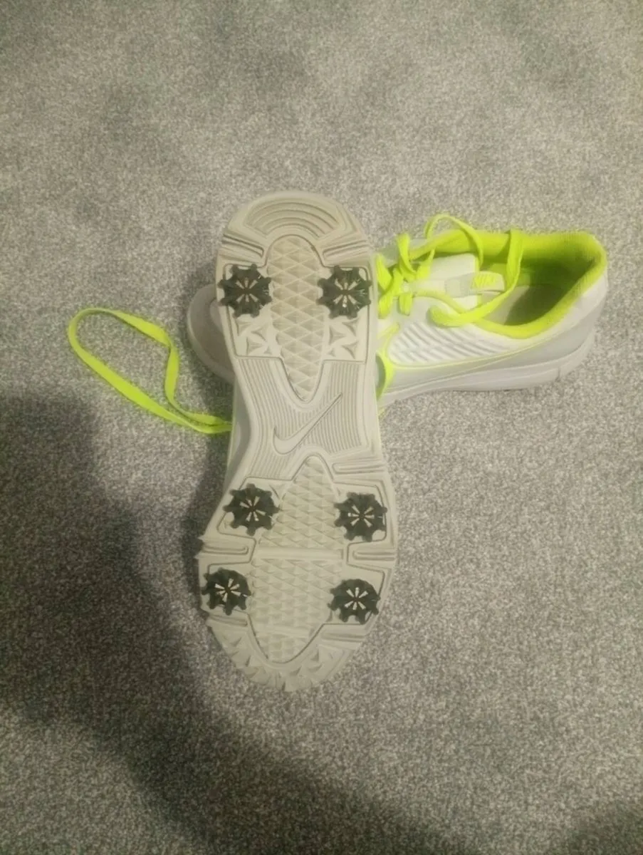 Nike Golf Shoes - Image 3