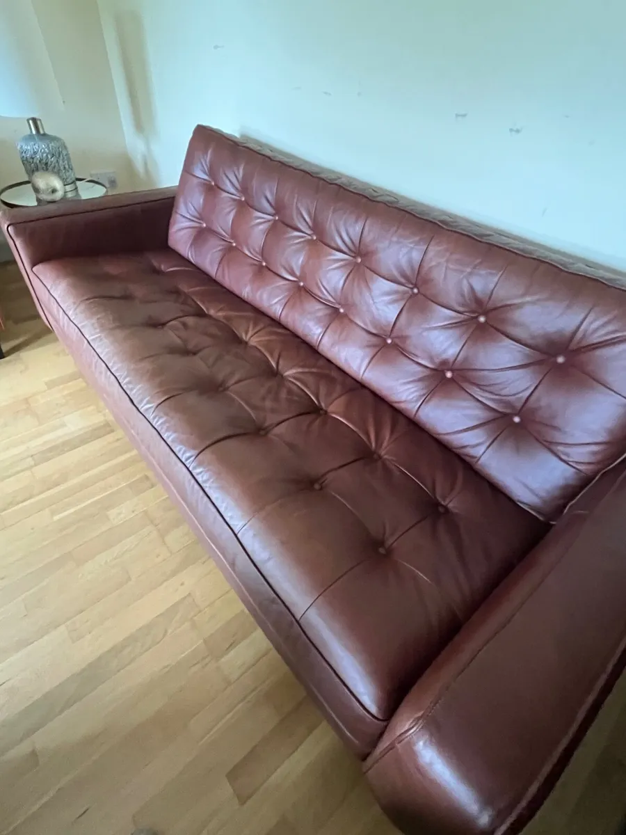 Sofa/couch - Image 1