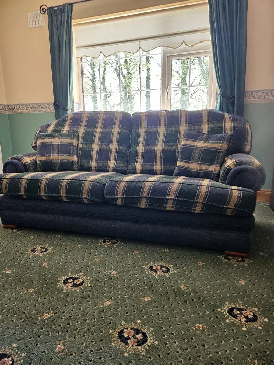 Suite of furniture - Image 4