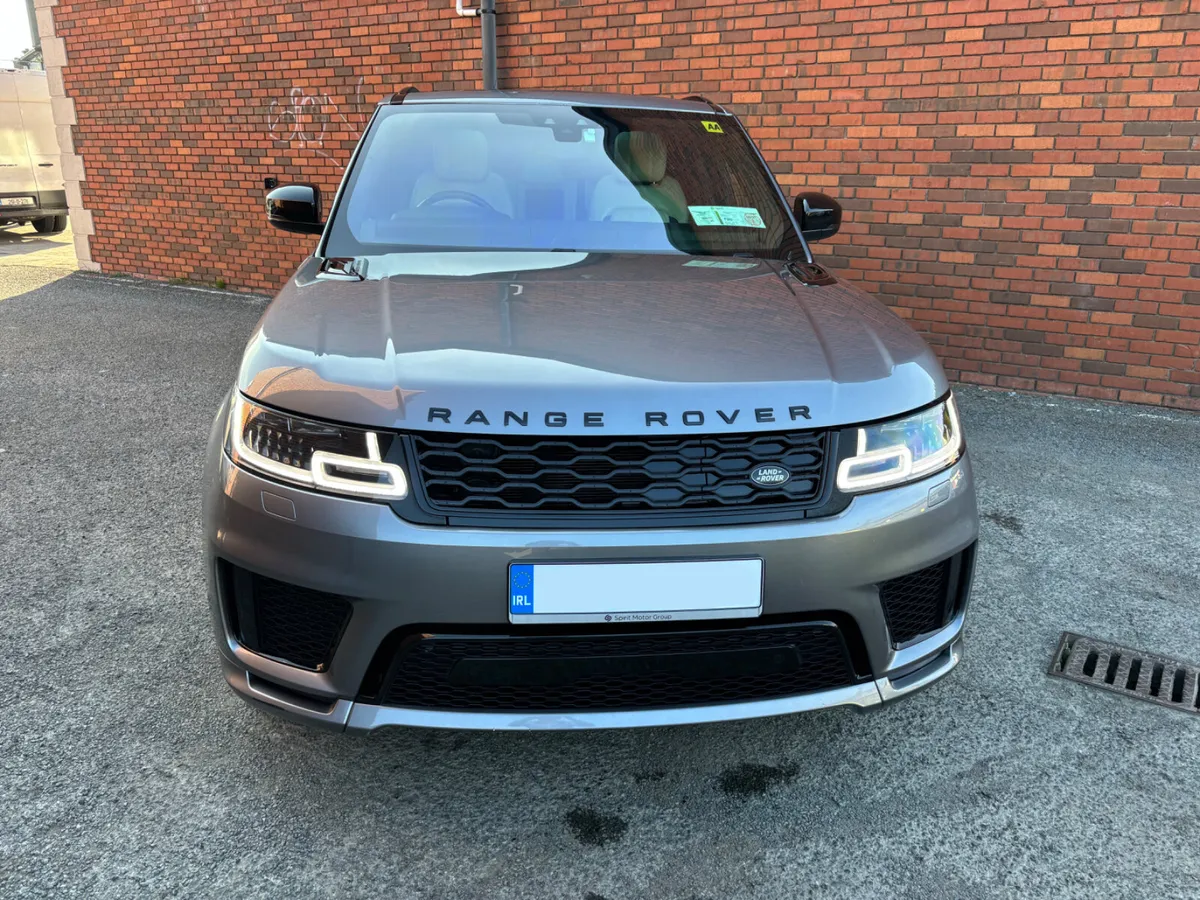 202D Range Rover Sport HSE Dynamic *N1* *5 Seats* - Image 4