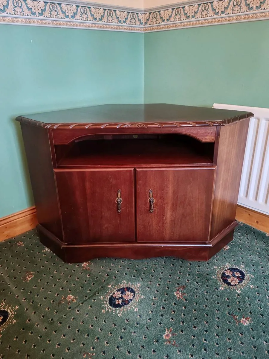 TV corner unit - Image 1
