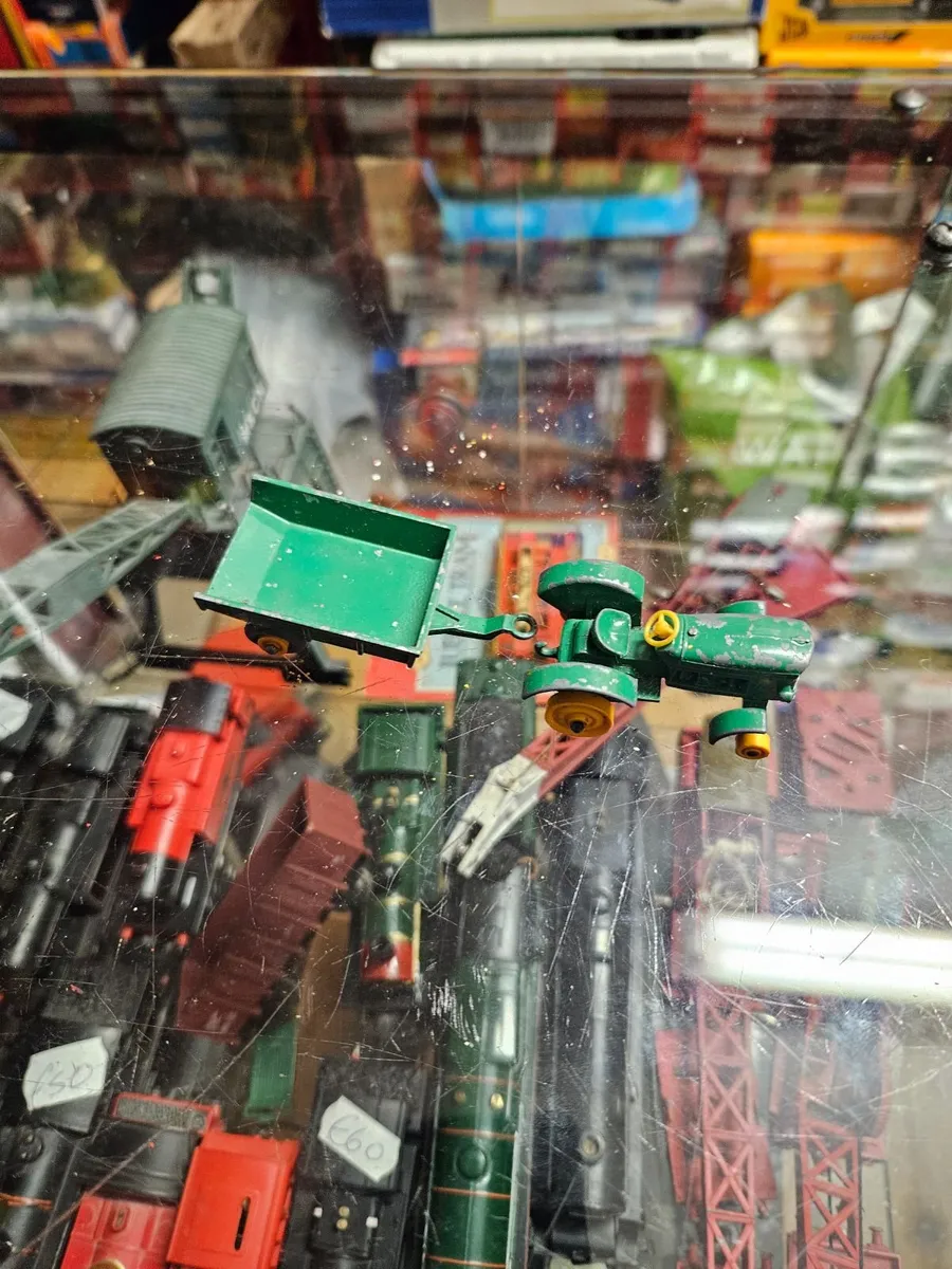 Matchbox Lesney Tractor and Trailer - Image 1