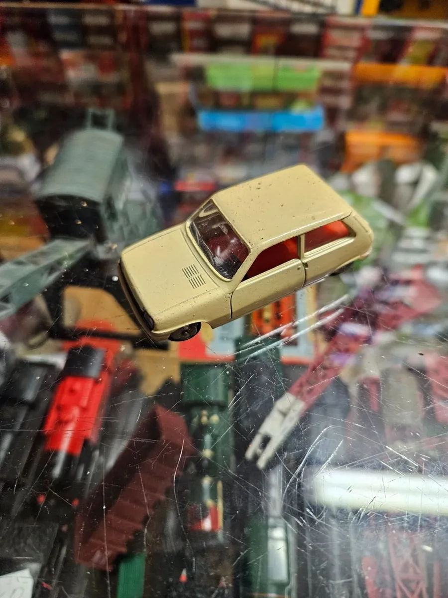Corgi Solido Renault 5 - Image 1