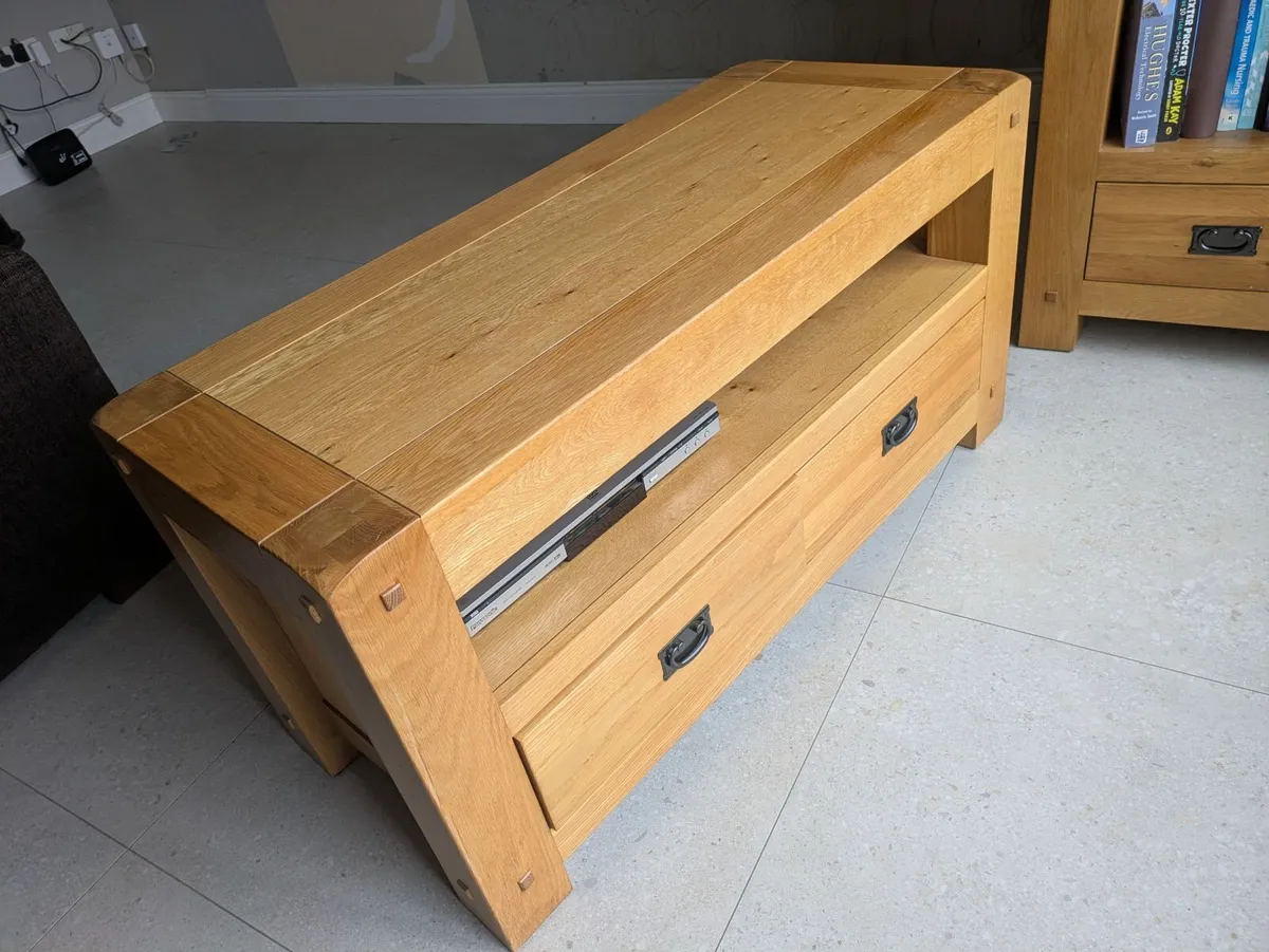 Solid oak bookcase and tv unit - Image 1