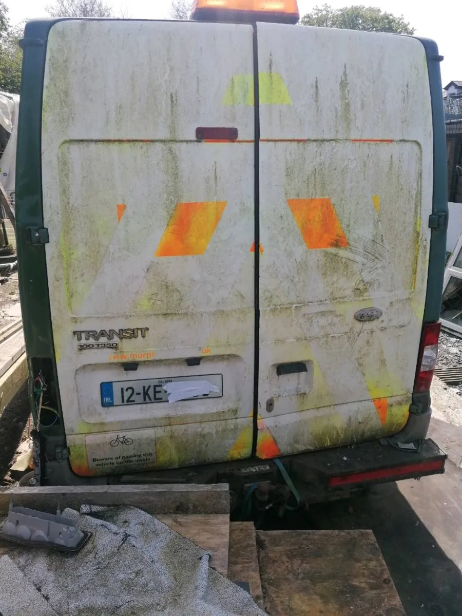 Transit van. Mercedes Vito - Image 1