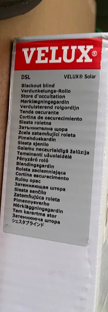 Velux window, flashing kit and blackout blind - Image 3