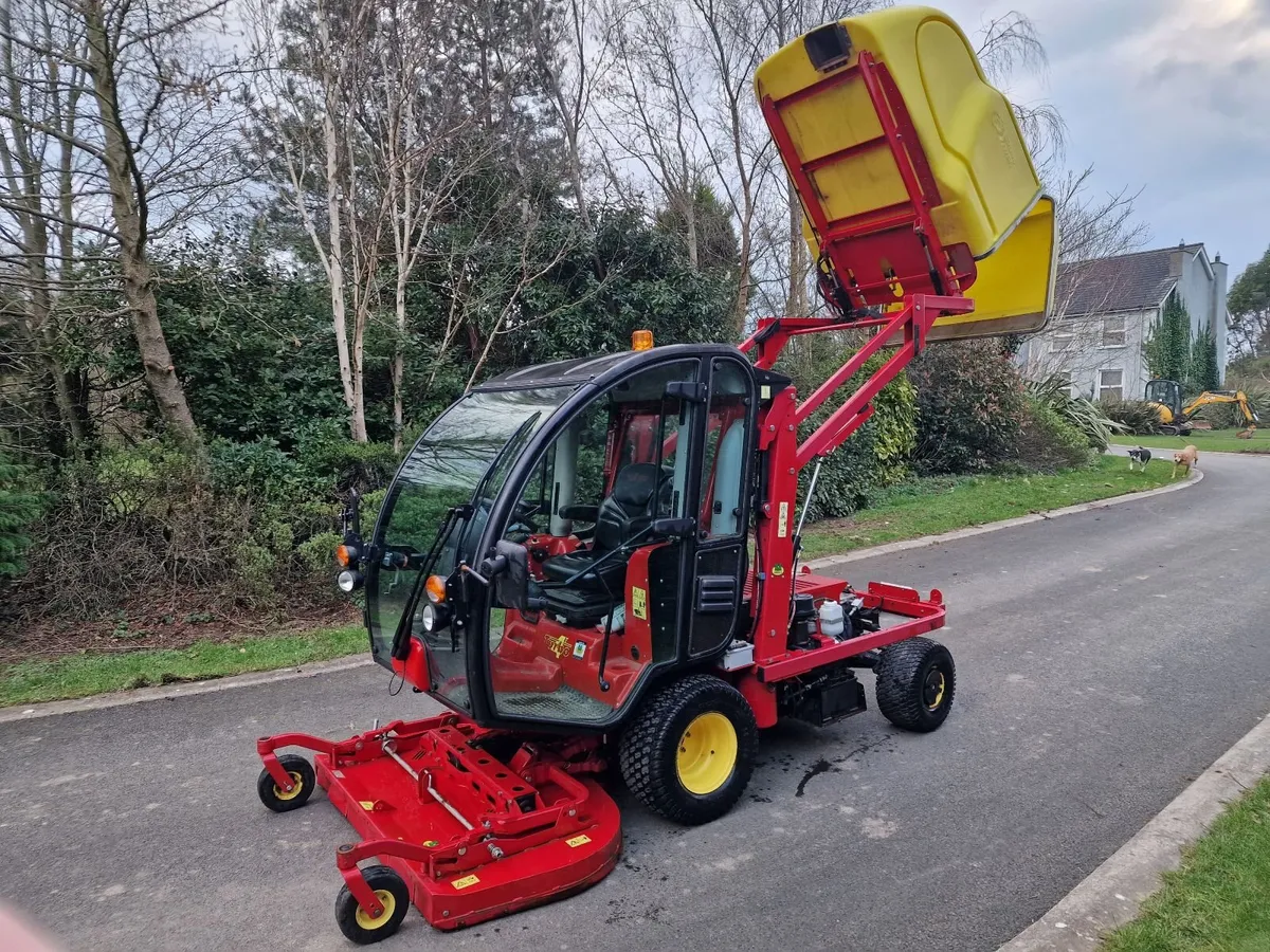 Gianni Ferrari Cruiser ride on mower lawnmower - Image 1