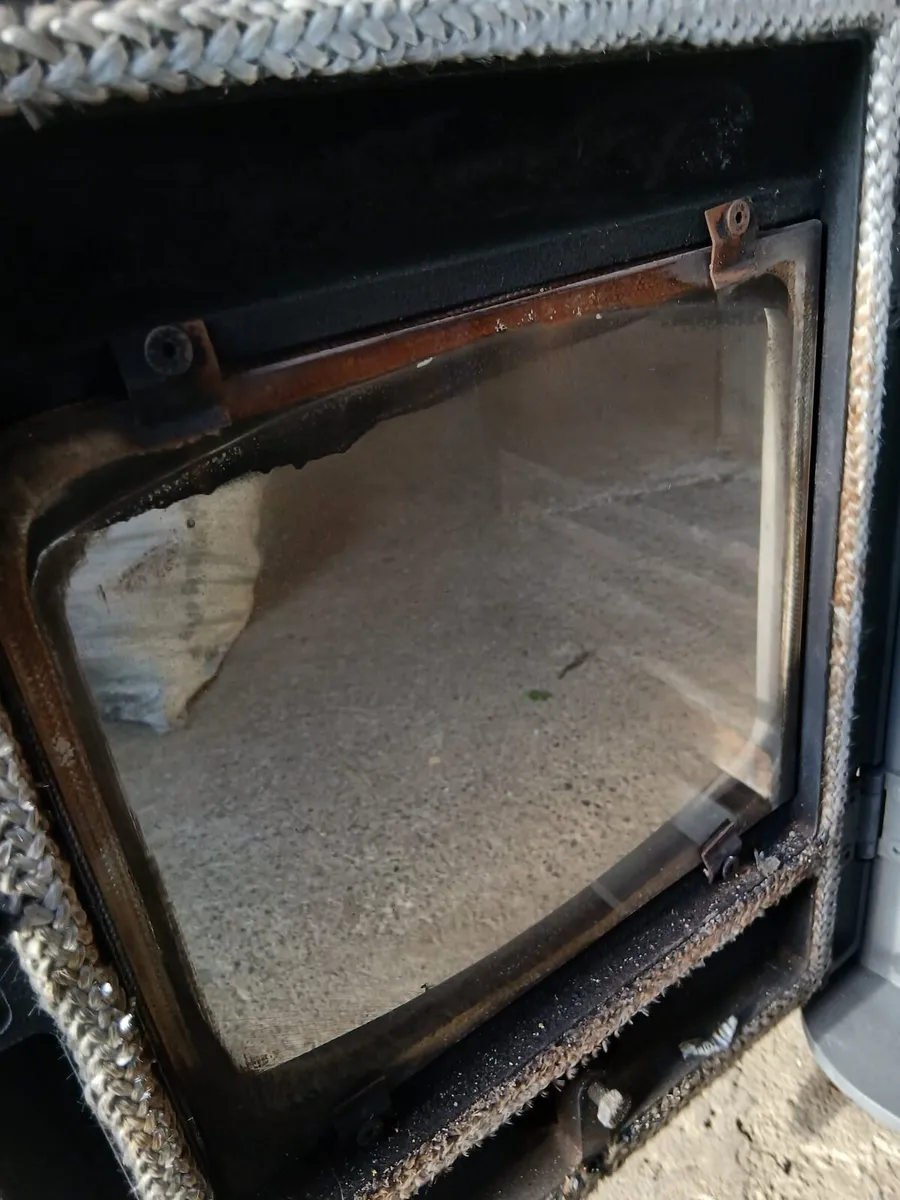 Solid Fuel Stove - Image 2