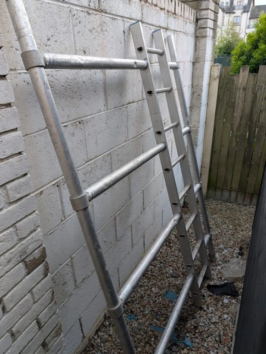 Aluminium Scaffold Twr. Frame Intgrtd. Ladder