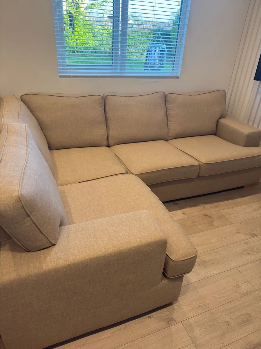 Corner sofa - Image 1