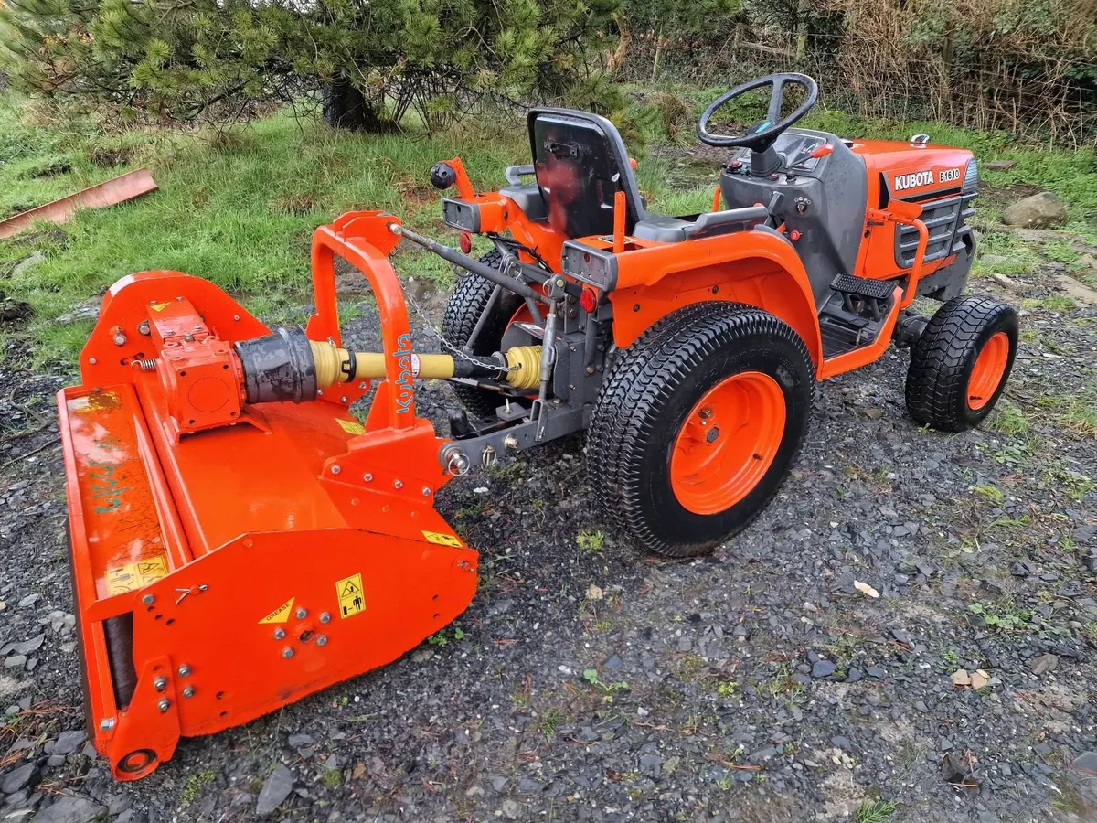 Kubota Compact Tractor low 200 hours with flail - Image 1