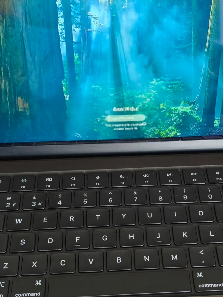 Macbook pro M4 2024 - Image 3