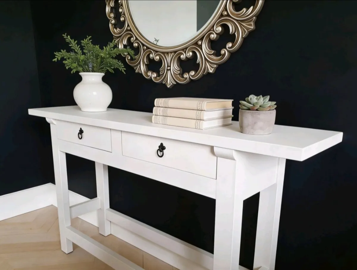 Console Table - Image 2