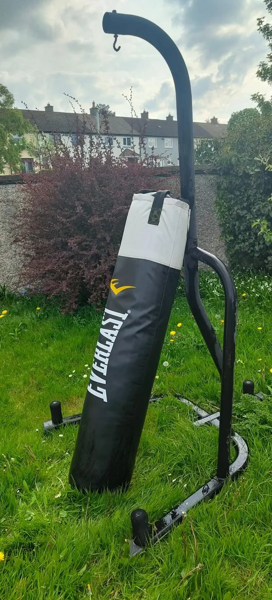 Boxing Bag and Stand - Image 2
