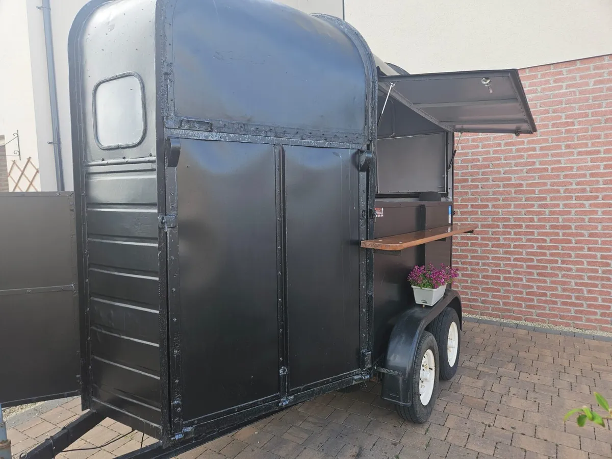 Horsebox Coffee Trailer - Image 1