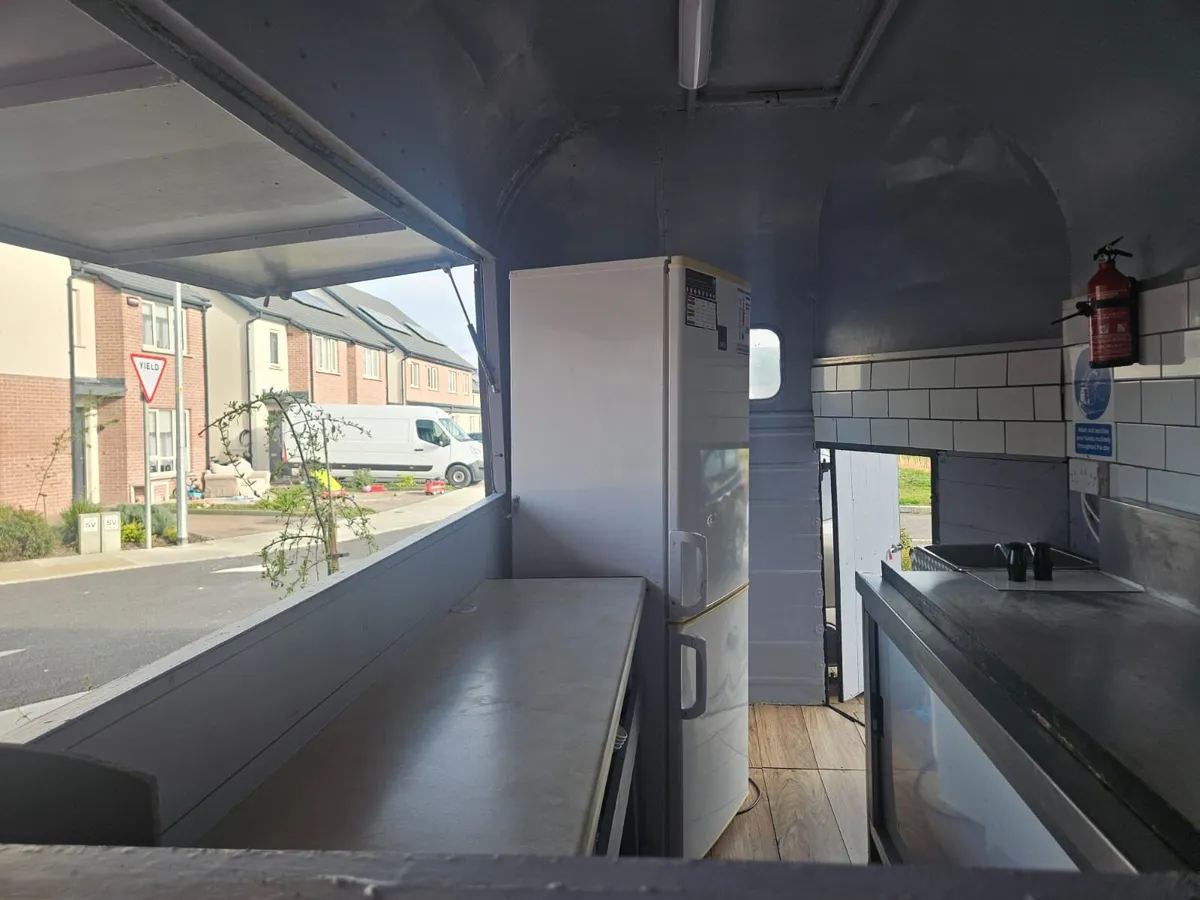 Horsebox Coffee Trailer - Image 4