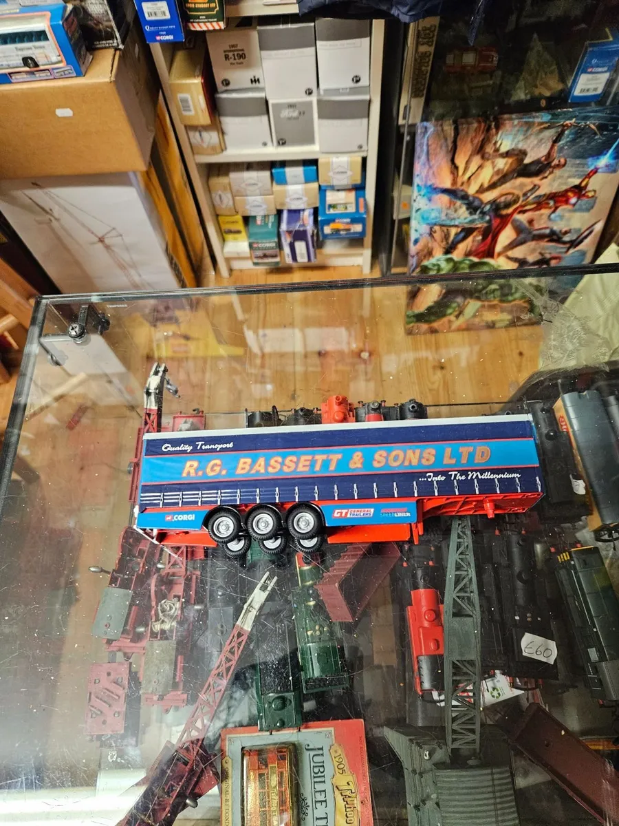 Corgi Trailer 1.64 scale - Image 2