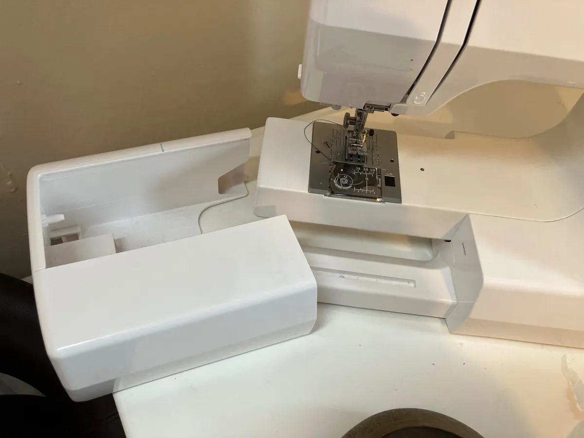 Sewing machine Janome HD2200 - Image 3