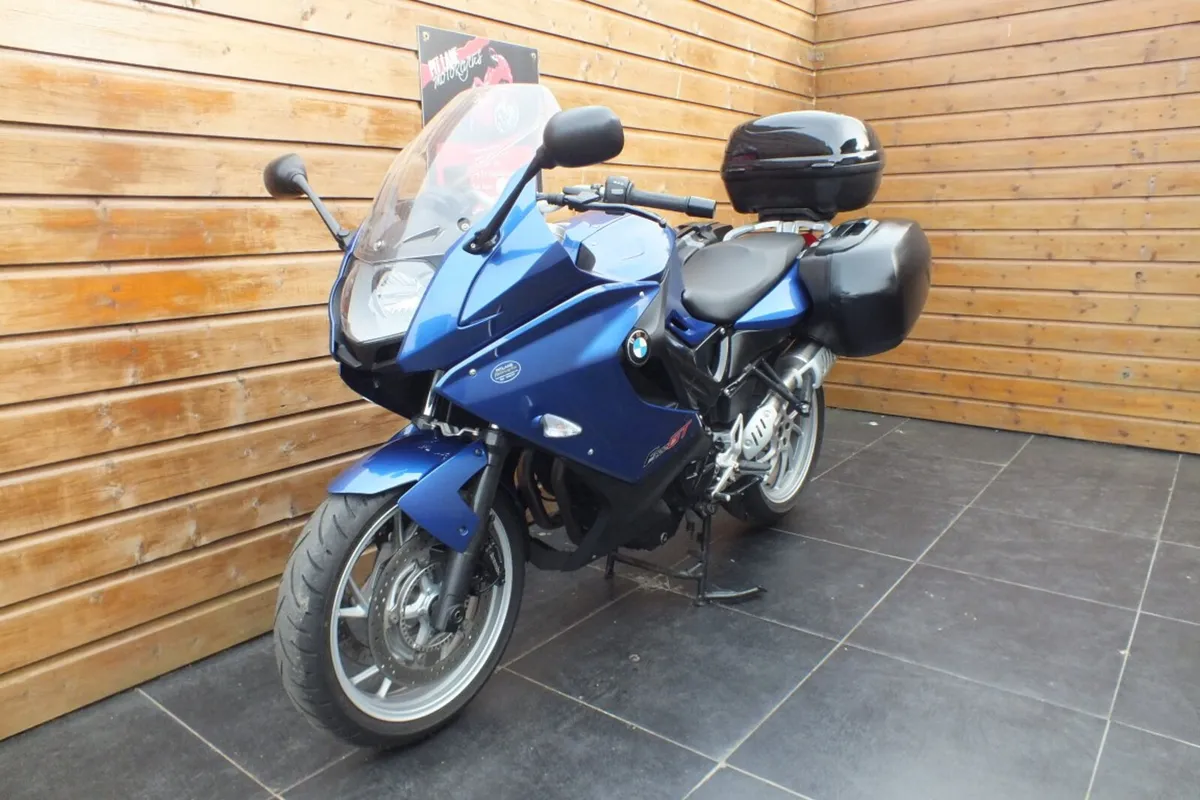 2015 BMW F800 GT (Loaded & Immaculate Cond) - Image 3