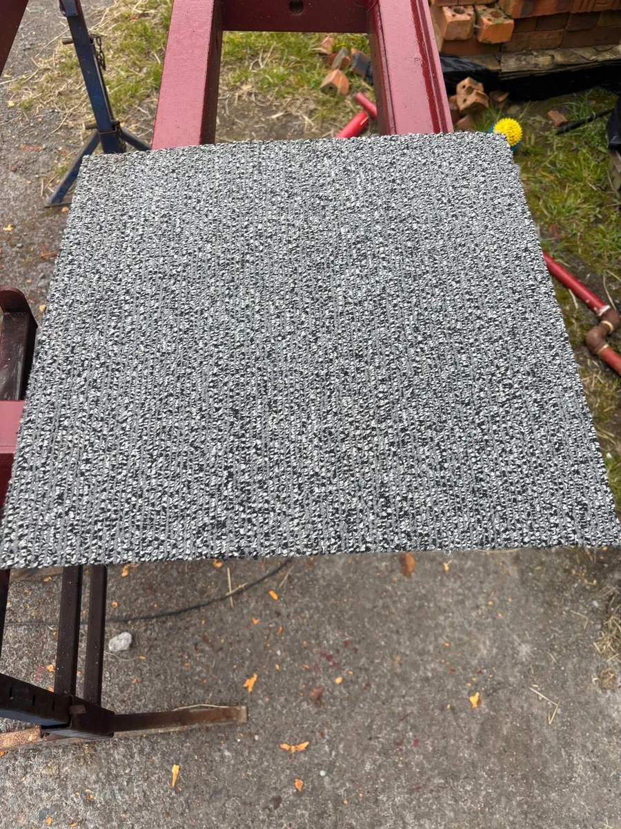 Carpet tiles