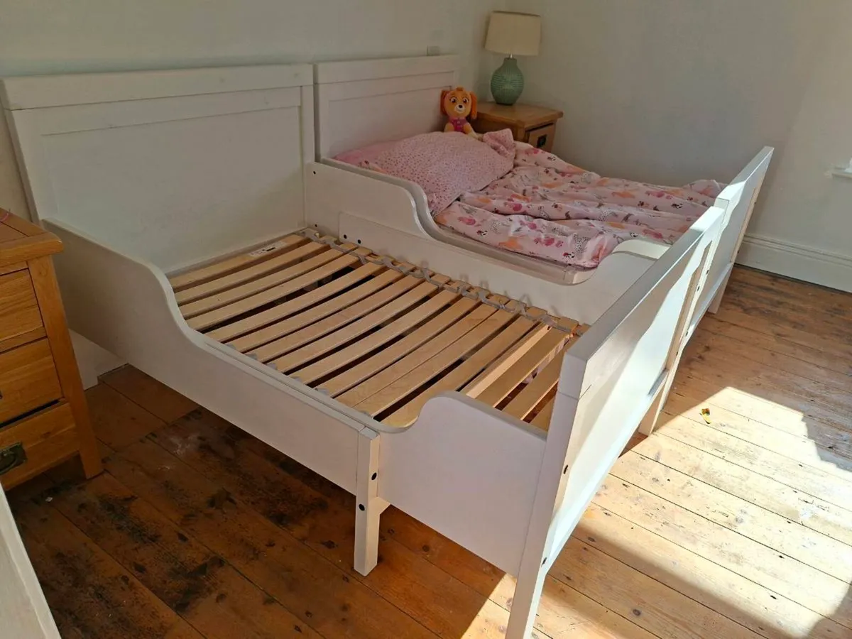 2x Kids IKEA bed, extendable - Image 3