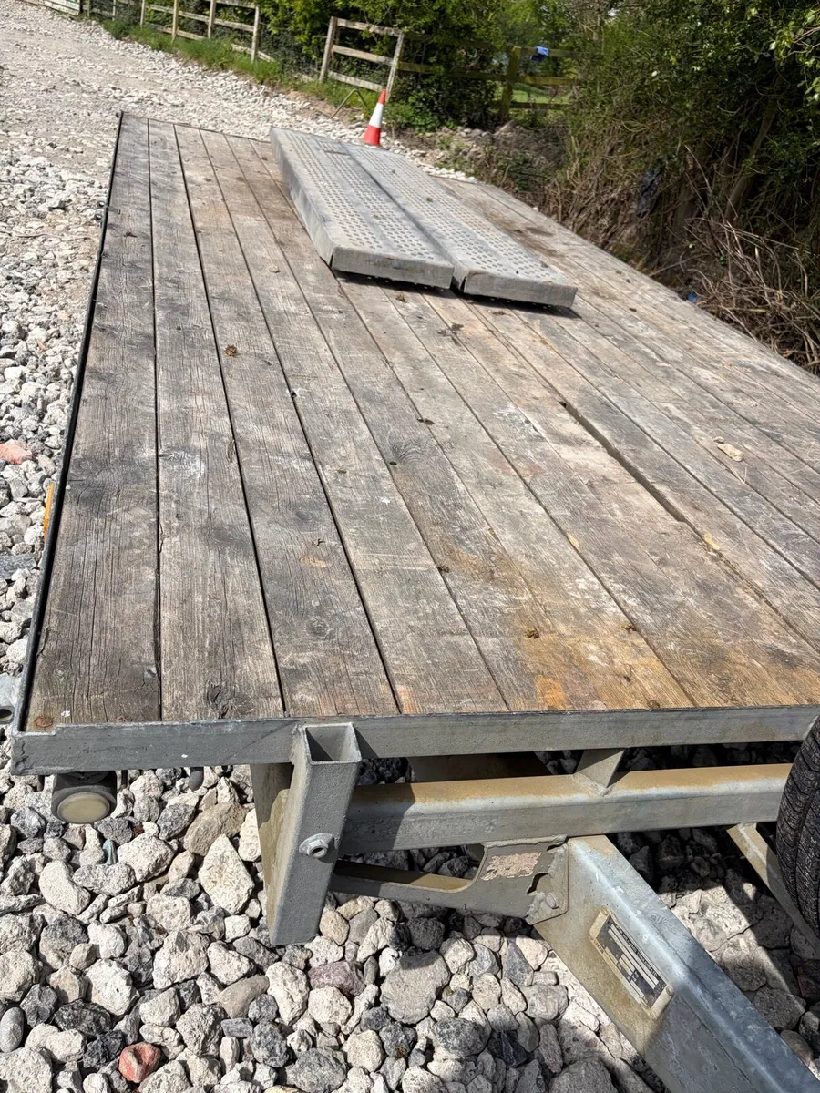 Ifor Williams 14x6,6 Tri Axle flatbed - Image 3