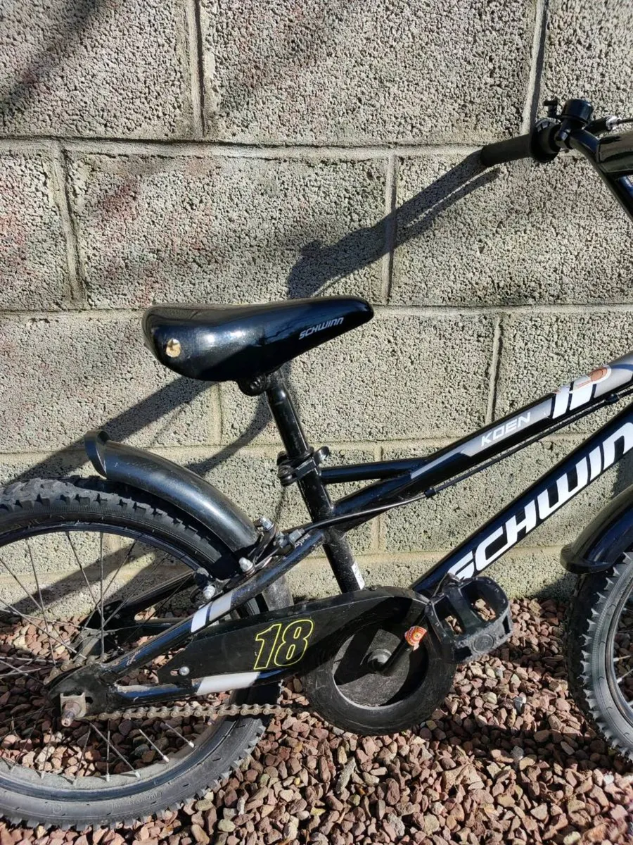 Kids bike 18 inch wheels, ages 6-8 - Image 3