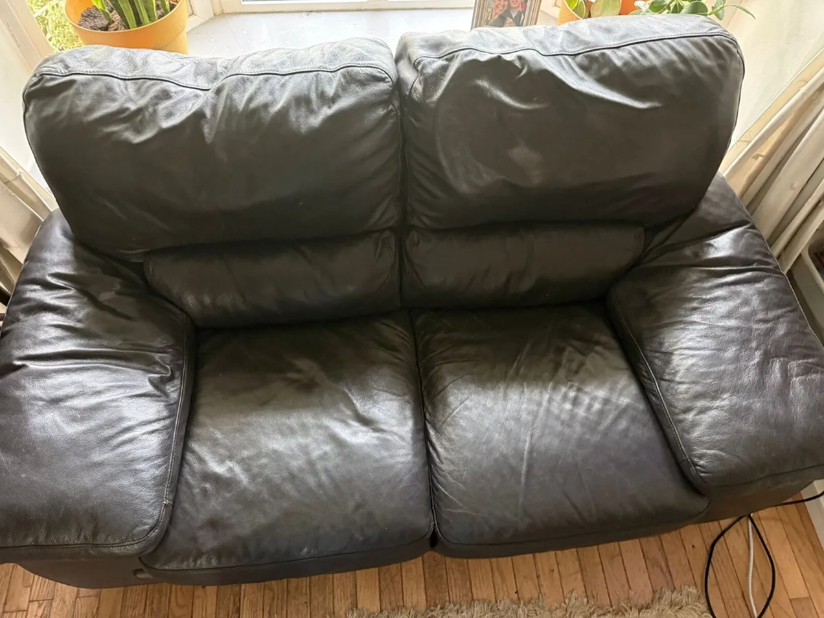 3 seater & 2 seater couch - Image 2
