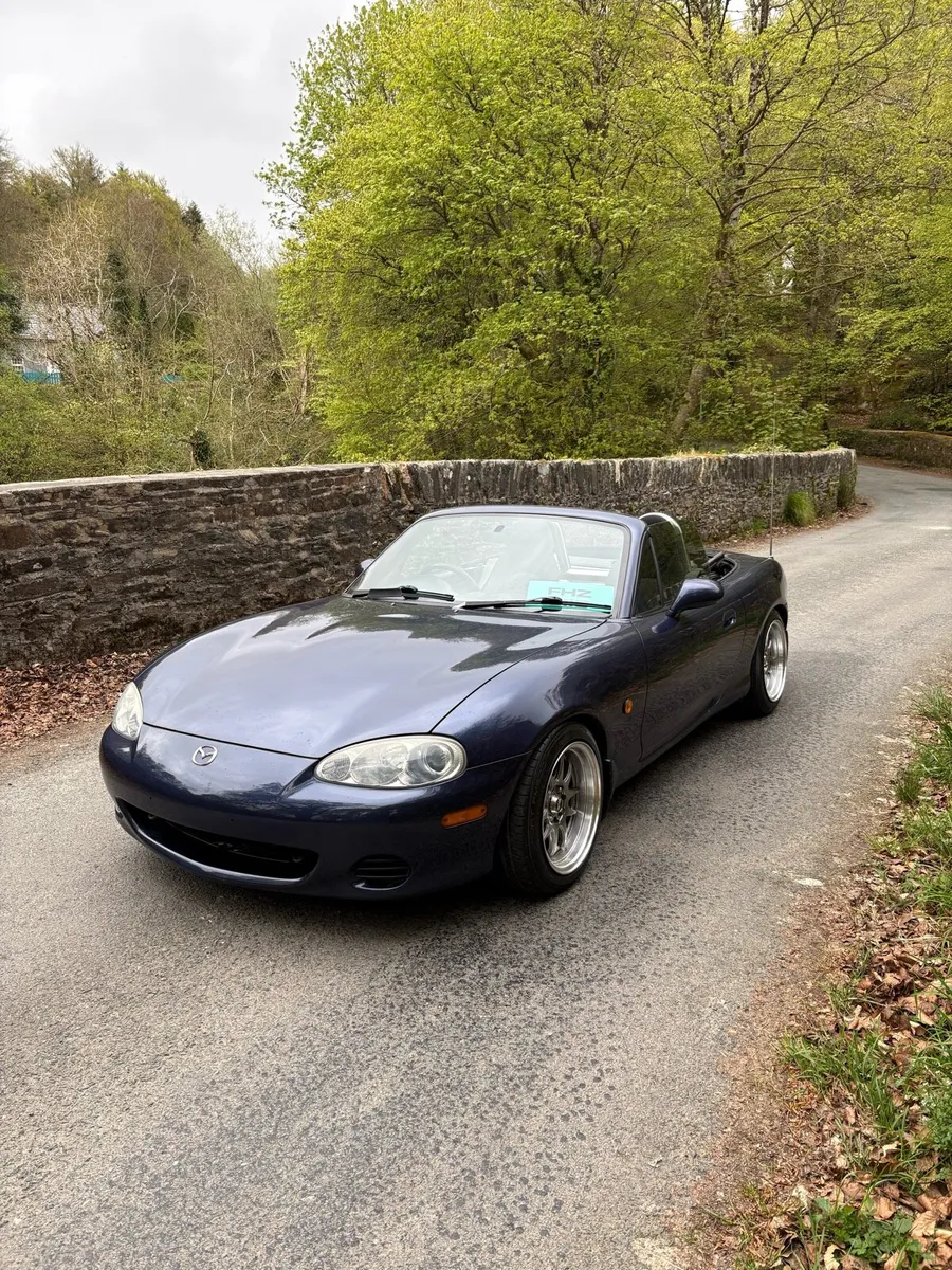 04 Mazda Mx-5 - Image 3