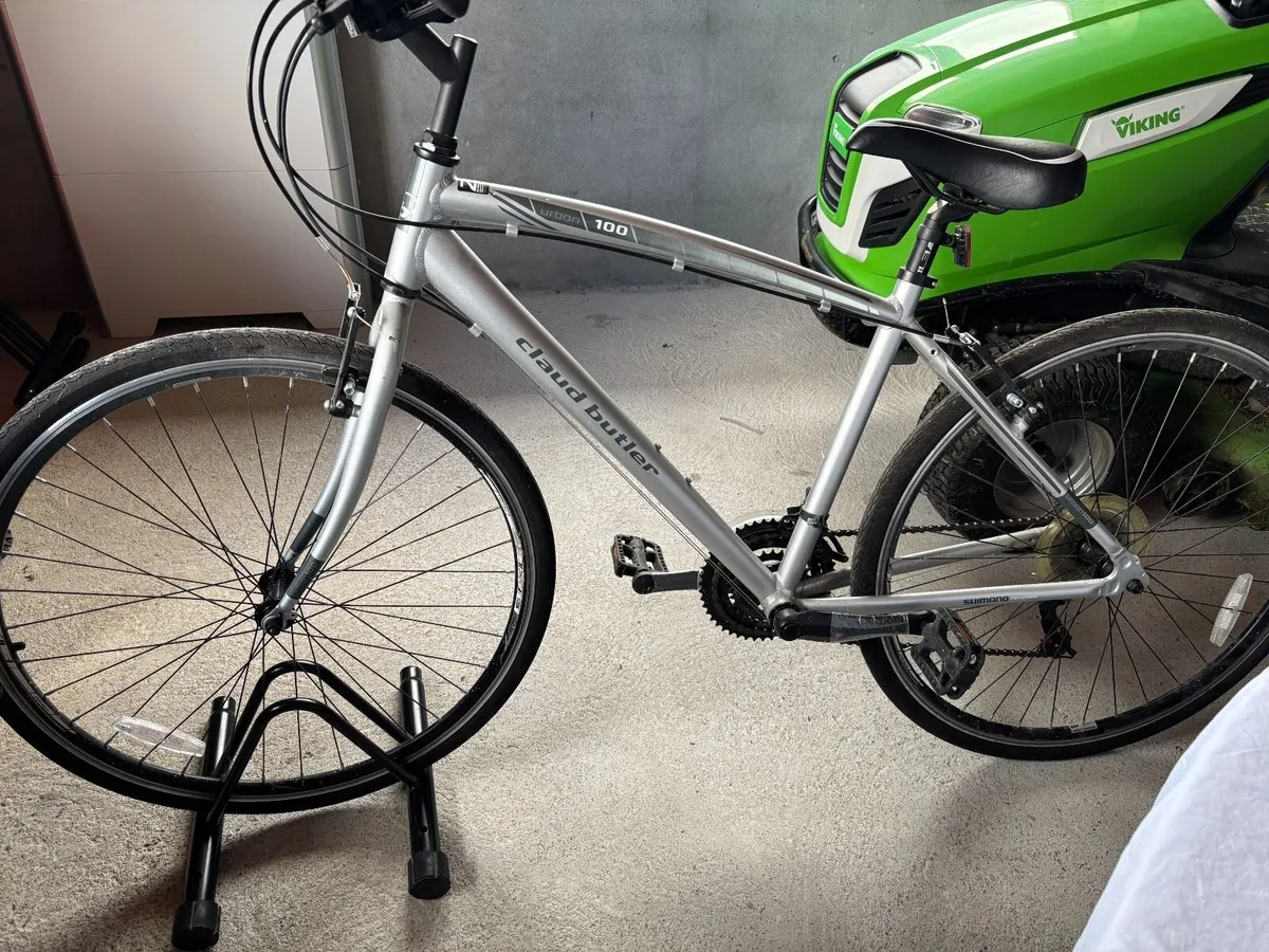 Bicycle Stands - Image 1