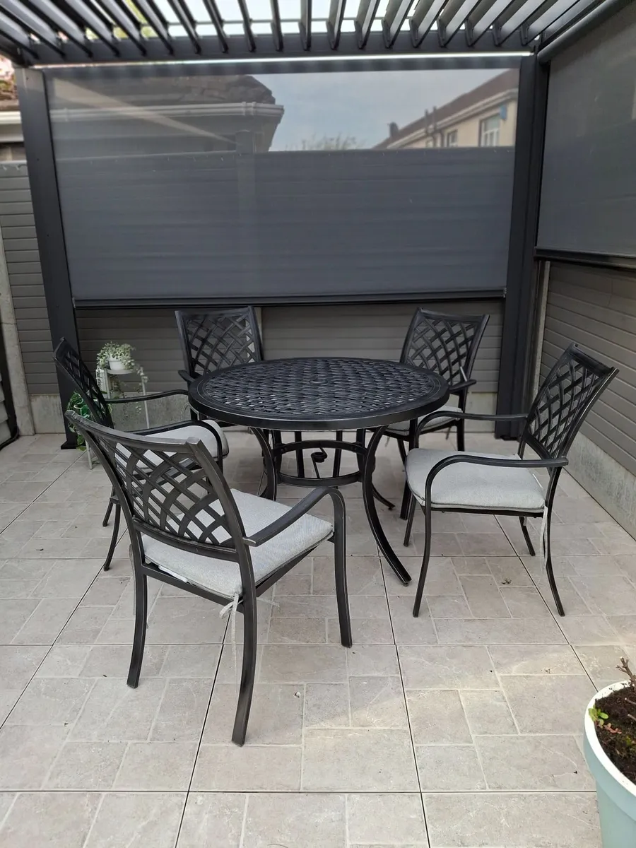 5 seater Cast Aluminium table & chairs parasol - Image 3