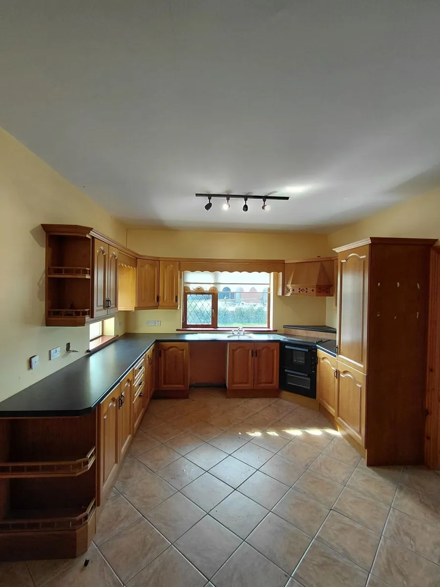 Kitchen - Image 1