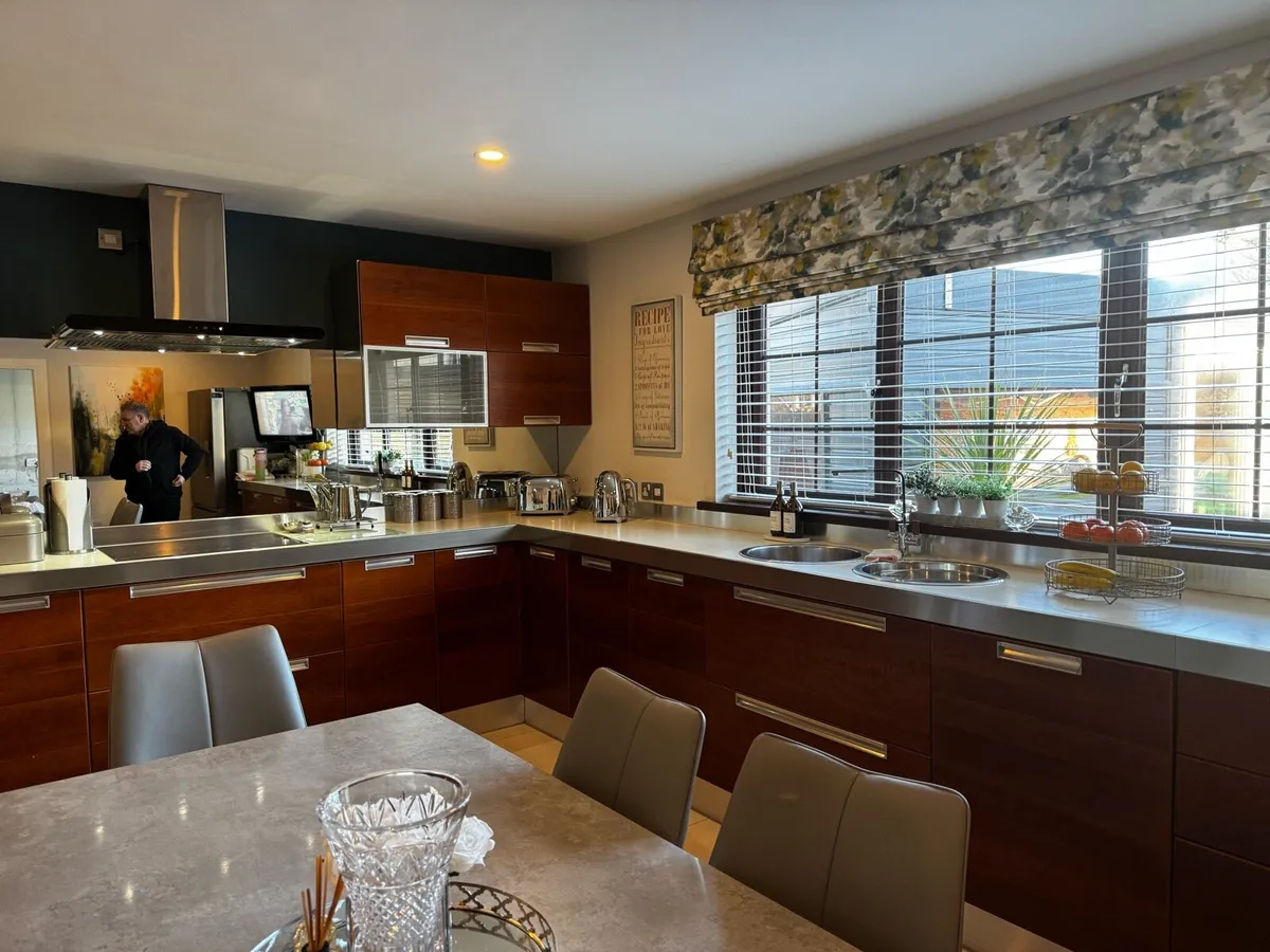 SCAVOLINI Italian walnut kitchen - Image 3