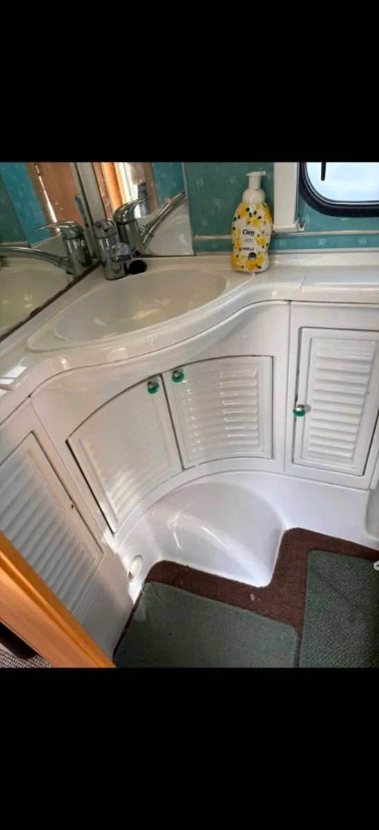 Swift challenger caravan - Image 3