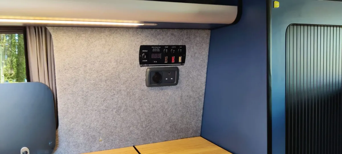 VW T5 Camper - Image 4