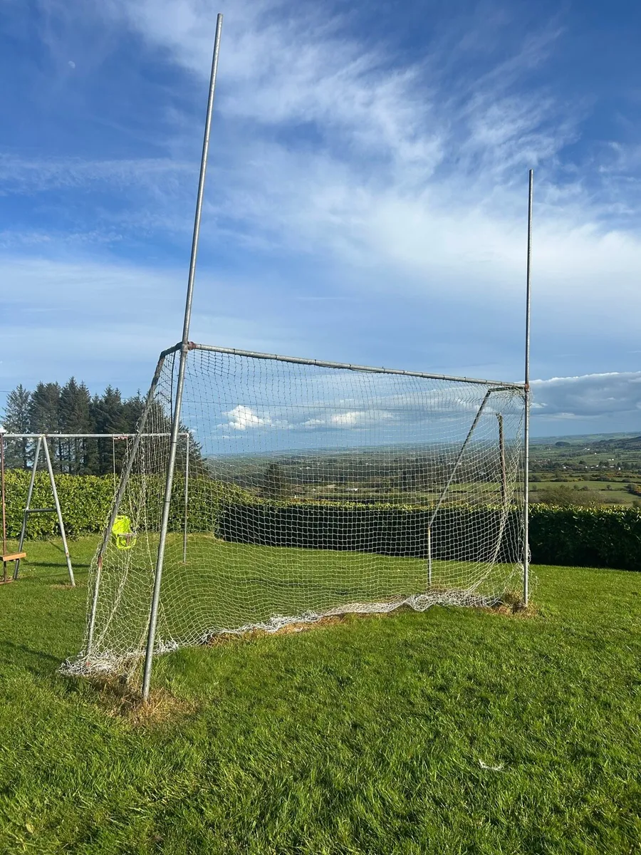 Goal post - Image 1