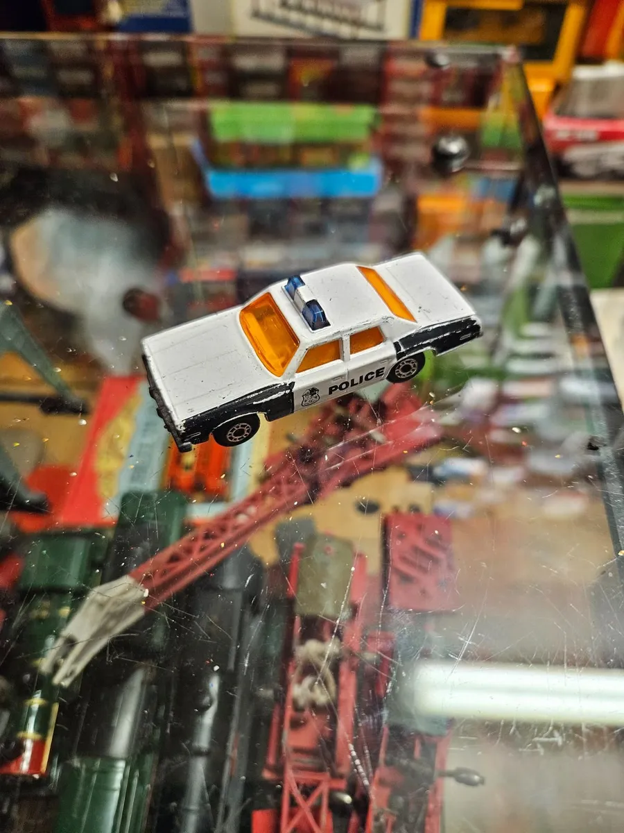 Matchbox Superfast Police Car