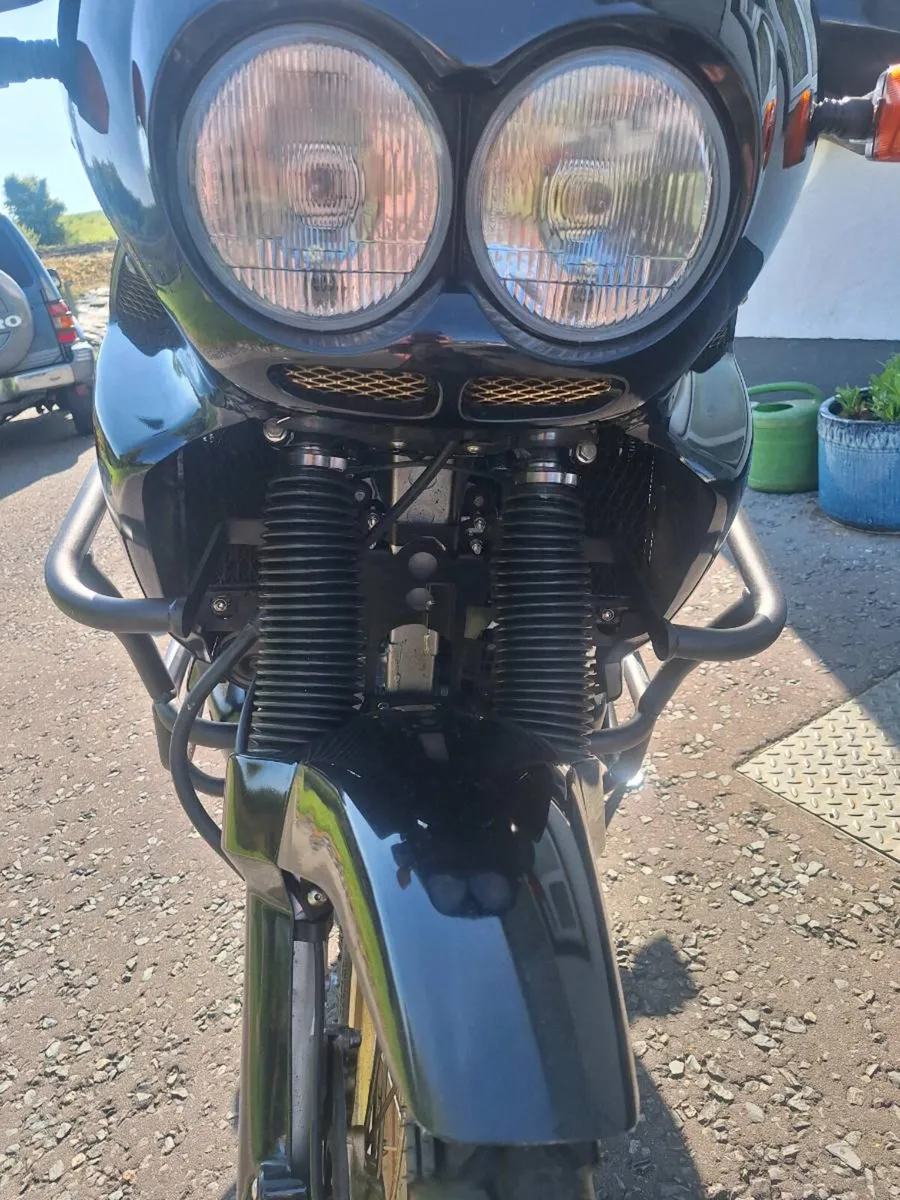 Honda africa twin xrv 750 - Image 2