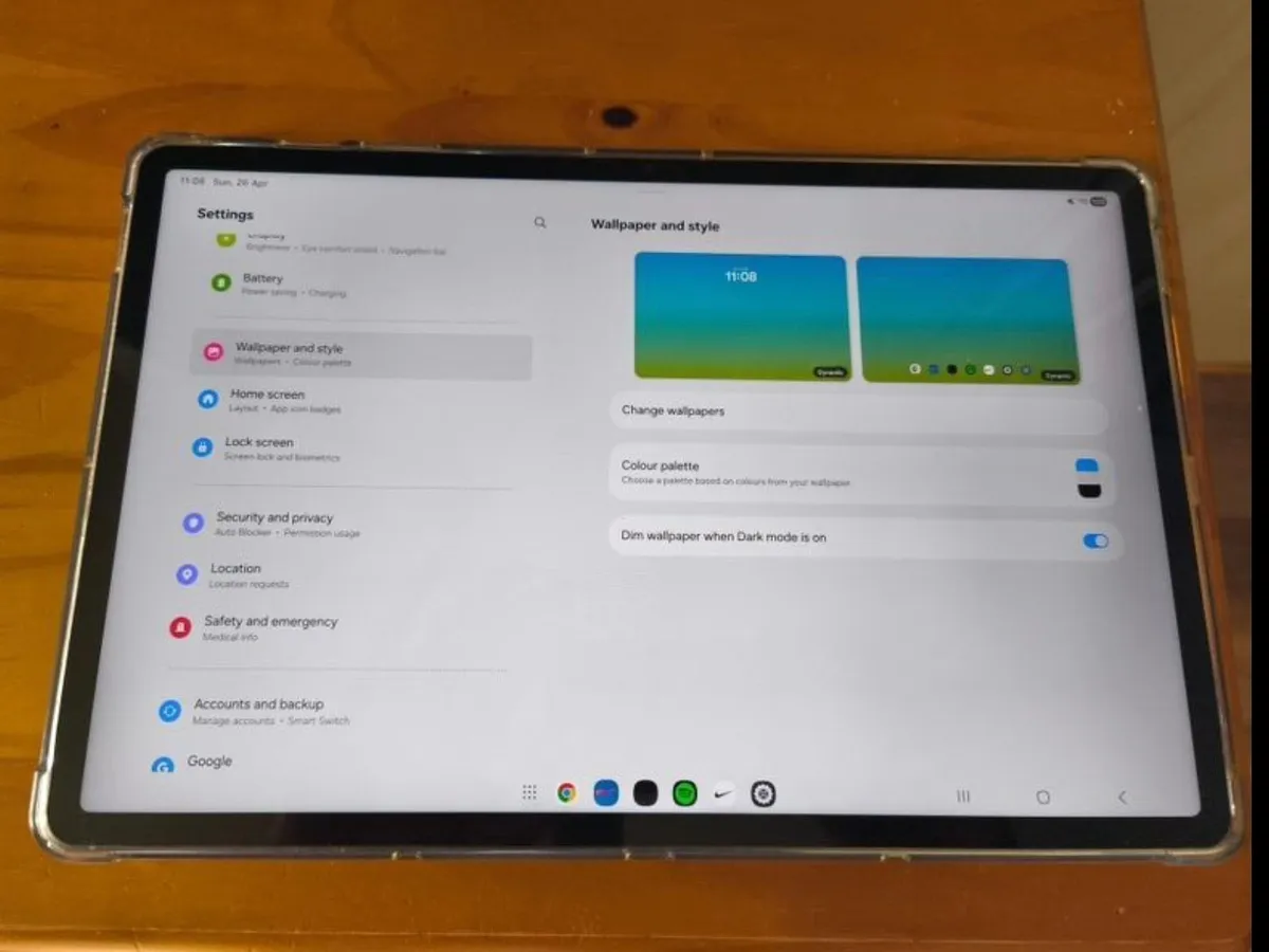 Samsung Galaxy Tab S10 FE+ 5G - Image 3
